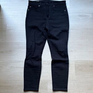 Gap - High Rise True Skinny Jeans in Absolute Black - 28/6 Petite